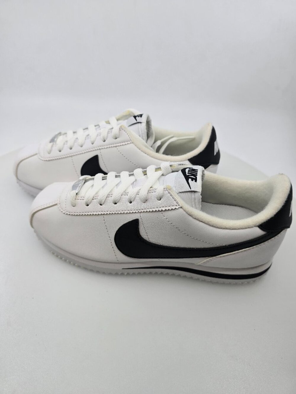 Nike Cortez Basic Leather White Black SIZE6 [819719 100]